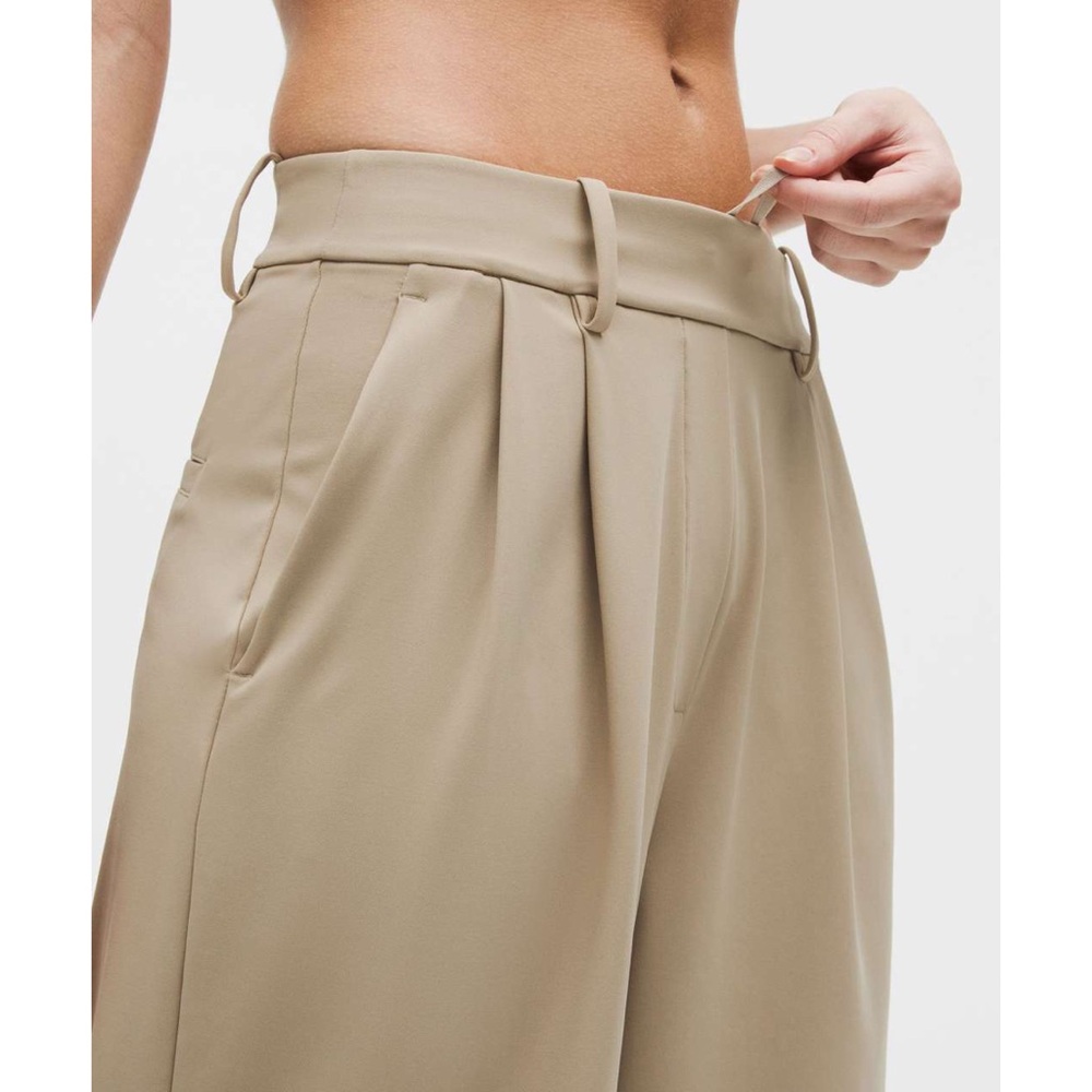 Lululemon Daydrift trouser Sheer Oak M hemmed to 25”!